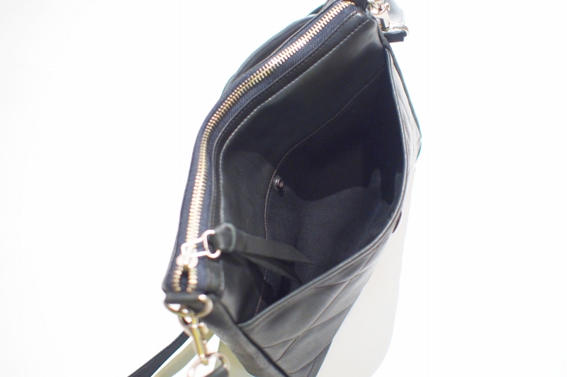 LOST CONTROL/ Utility Leather Bag (BK) - ウインドウを閉じる