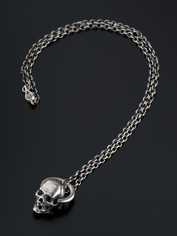 MAGICAL DESIGN / HOOP SKULL NECKLACE MAGICAL DESIGN / HOOP SKULL NECKLACE