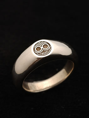 MAGICAL DESIGN / TIBEKKOTSU EMBLEM RING SMALL MAGICAL DESIGN / TIBEKKOTSU EMBLEM RING SMALL