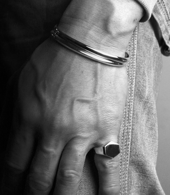 LTB-051 Pyramid Band Bangle