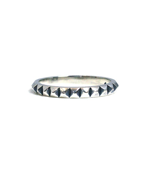 APPLIED TR-346 Pyramid Studs Ring