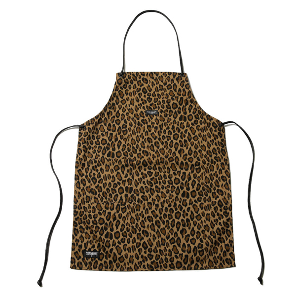 RG / APRON (LEO)